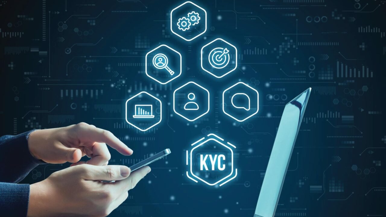 TradeStation® Collaborates with Plaid