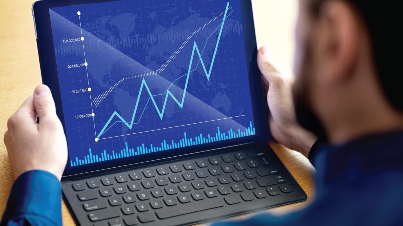 GTreasury Unveils GSmart AI for Efficient Treasury Ops