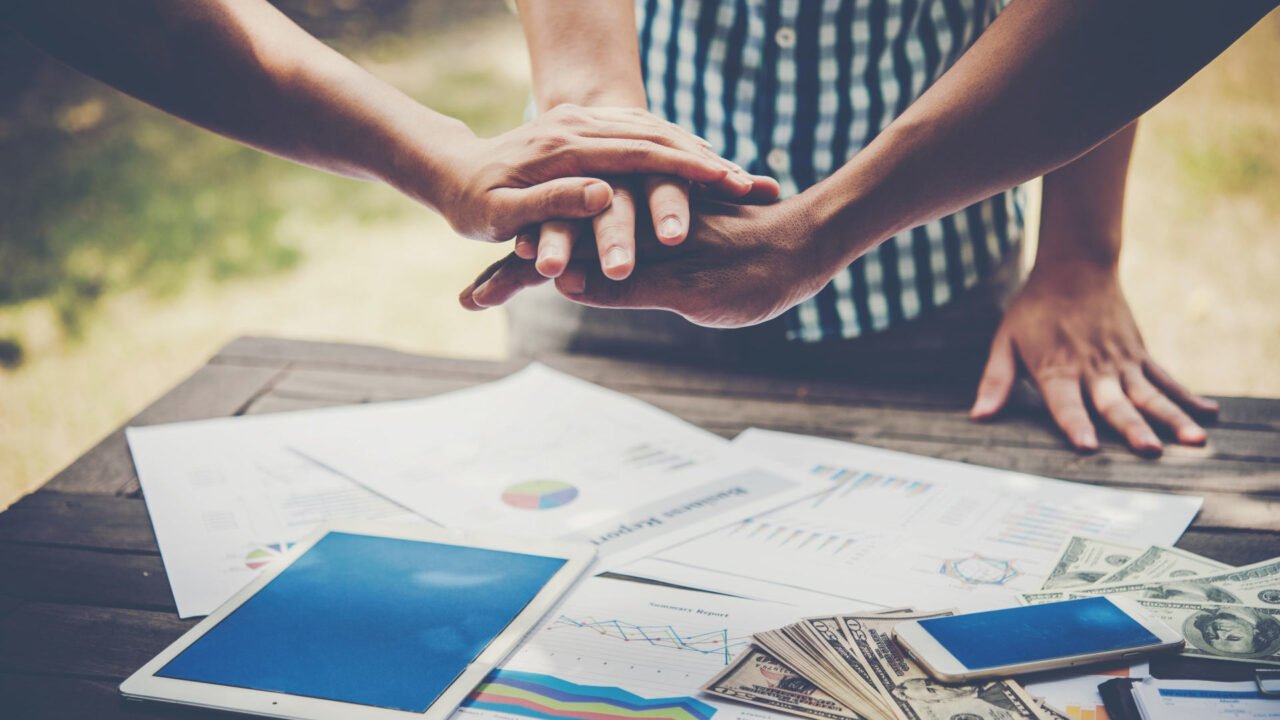 DeFi vs TradFi: What Traditional Finance Can Learn from DeFi