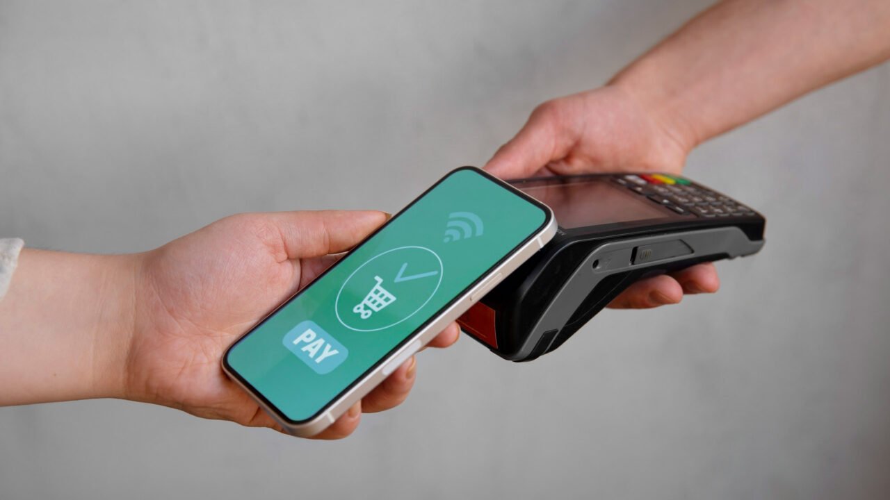 FUTR Integrates Consumer Payments Into AI App, Activates Data Points