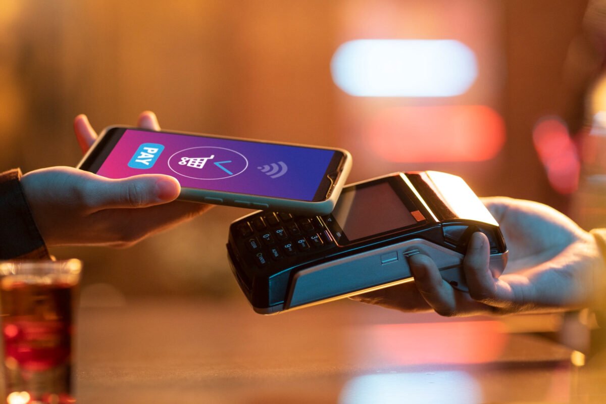 Payfinia Launches Paze Wallet for Community Financial Institutions