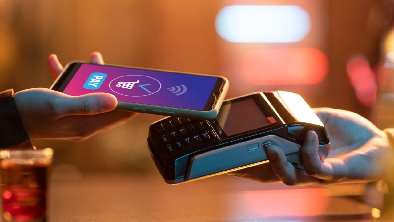 Payfinia Launches Paze Wallet for Community Financial Institutions