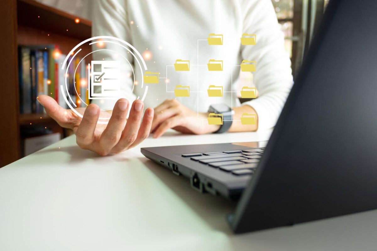 AI-Powered Experian Assistant Boosts Model Risk Management