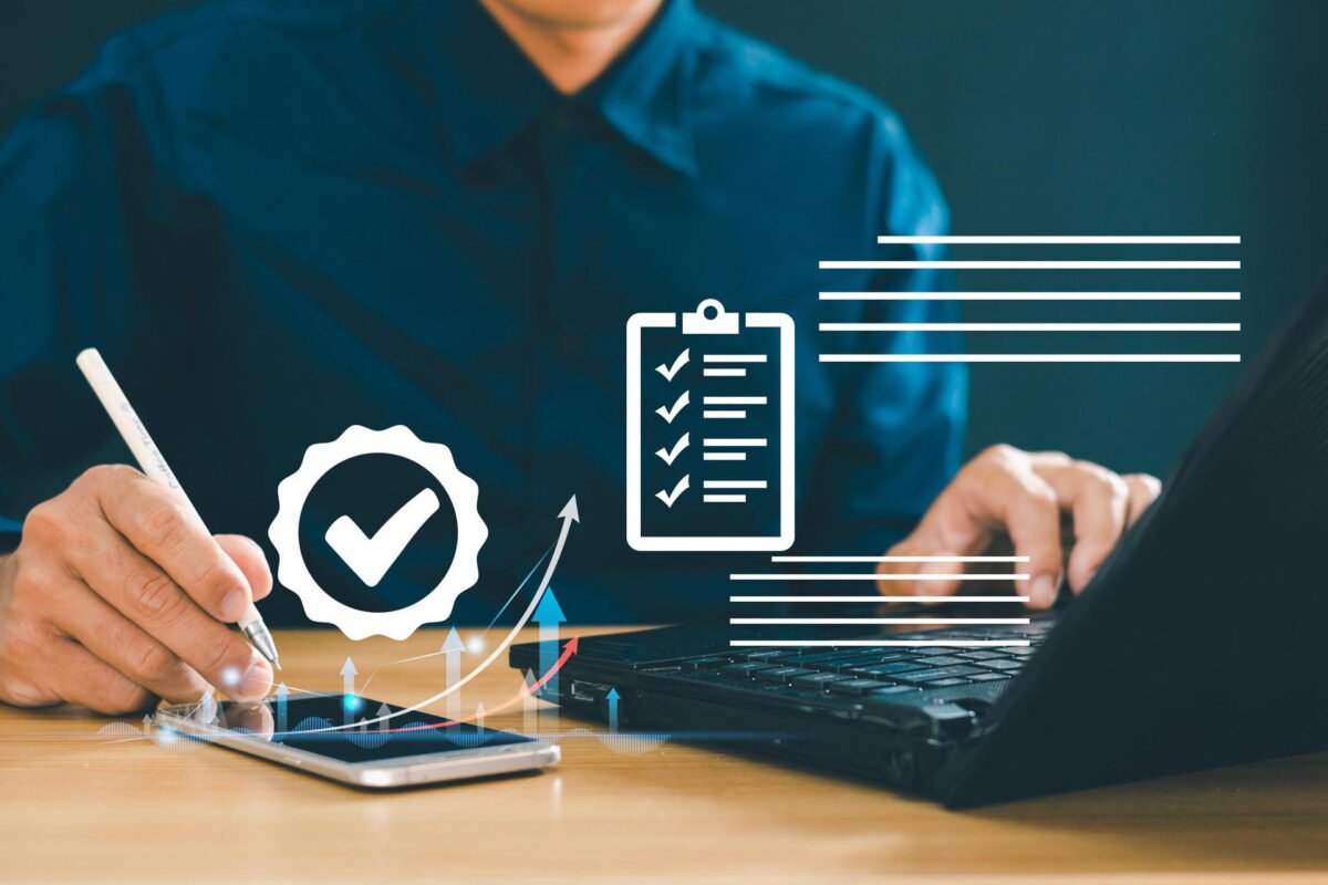 Alloy Wins 2025 Fraud & AML Award for KYC Innovation
