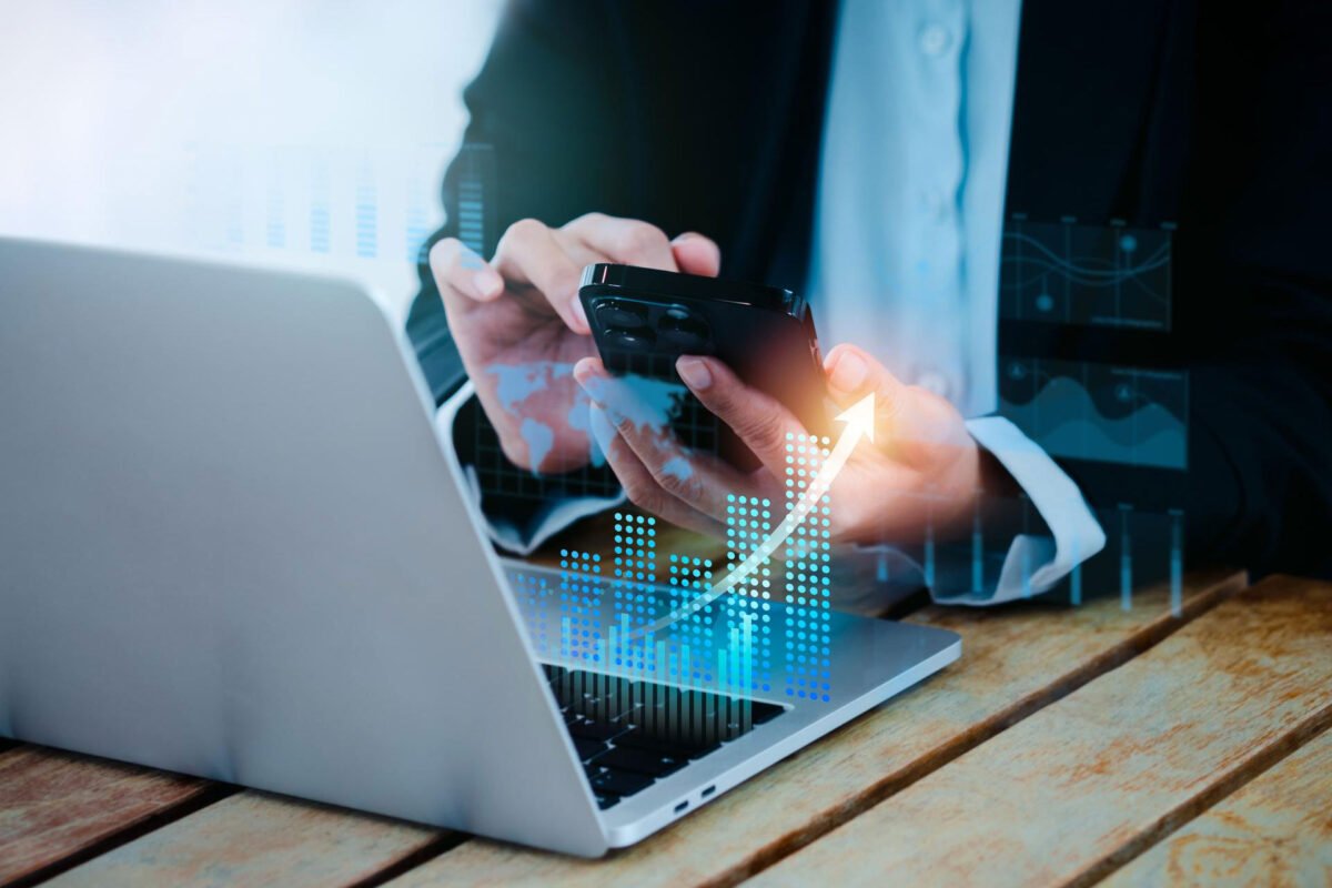 Top Data Pain Points Banks Can’t Afford to Ignore in 2025