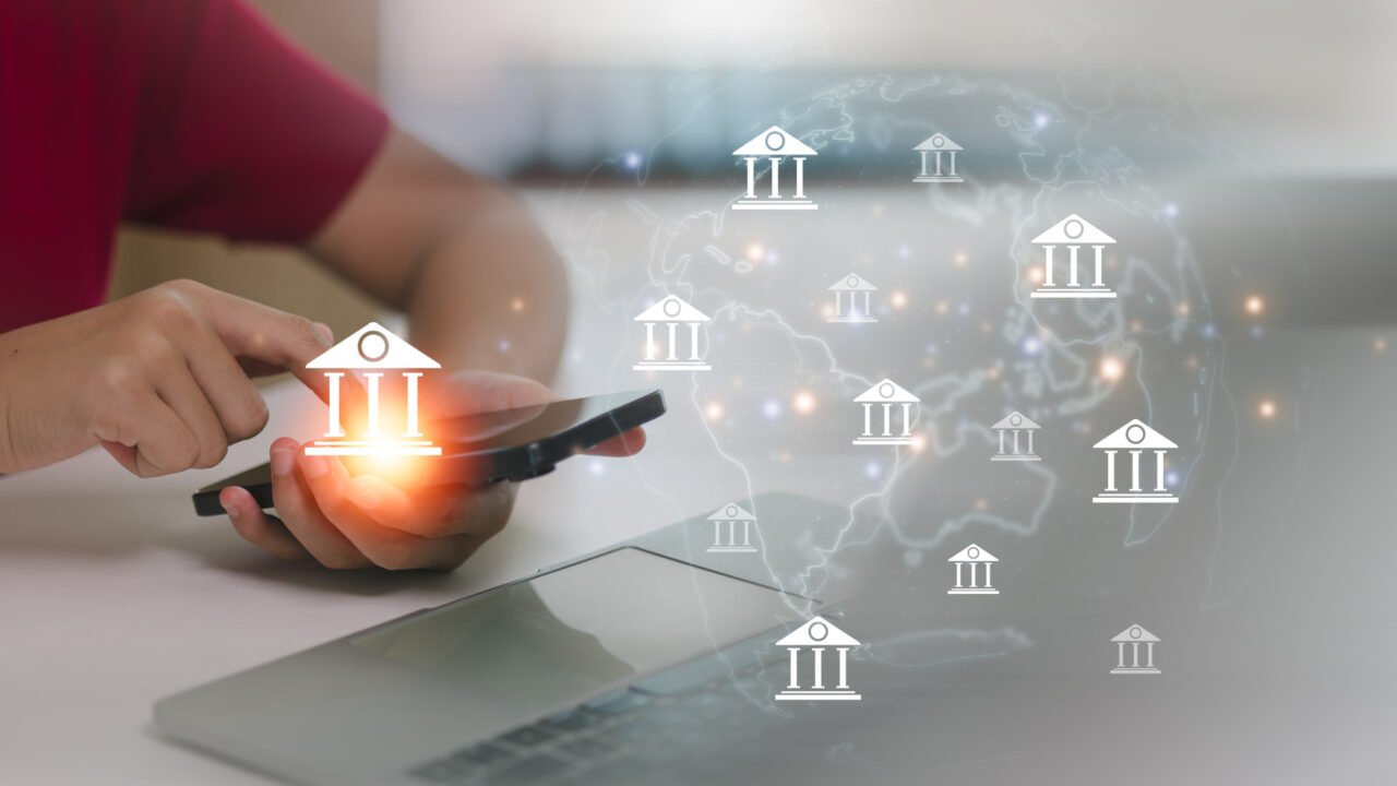 First Community Corporation Acquires Signature Bank of Georgia