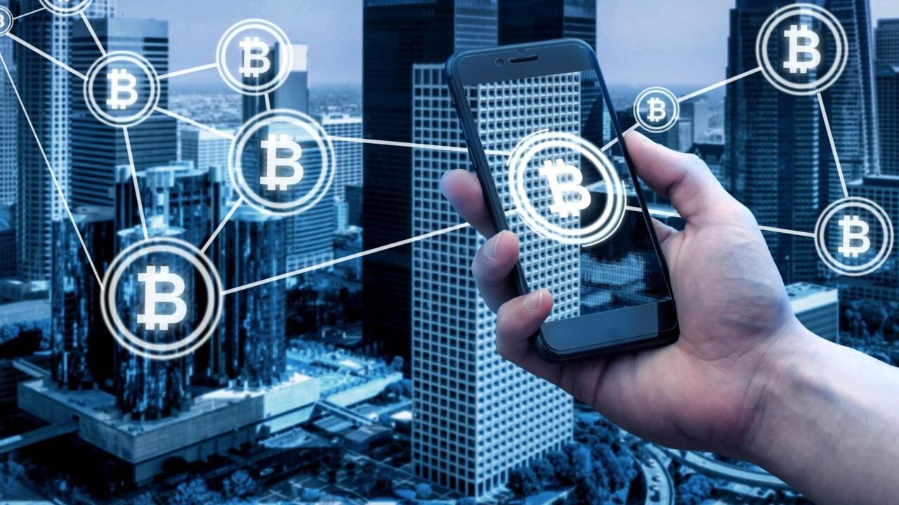 The Big Crypto Deception: Why Most ‘Decentralized’ Currency is Controlled by Centralized Giants