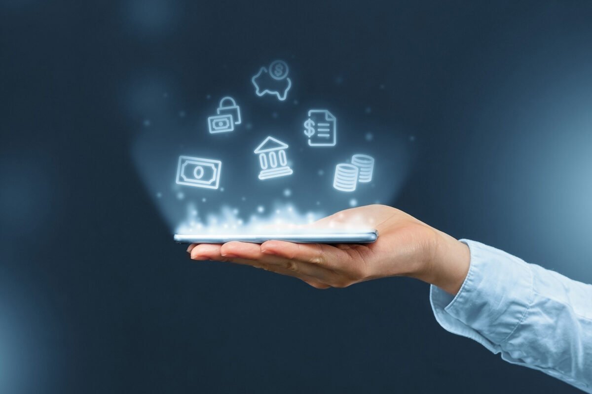 Titan Appoints Former Comptroller of the Currency Blake Paulson to BOD