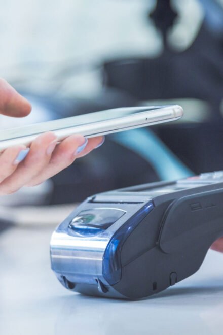 Flywire Selected by Simovative / academyFIVE for DACH Education Payments