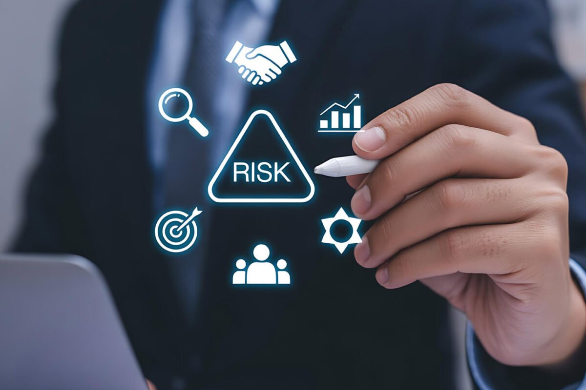 Auditoria Closes Fiscal Year with Accelerating Growth and Expanding Global