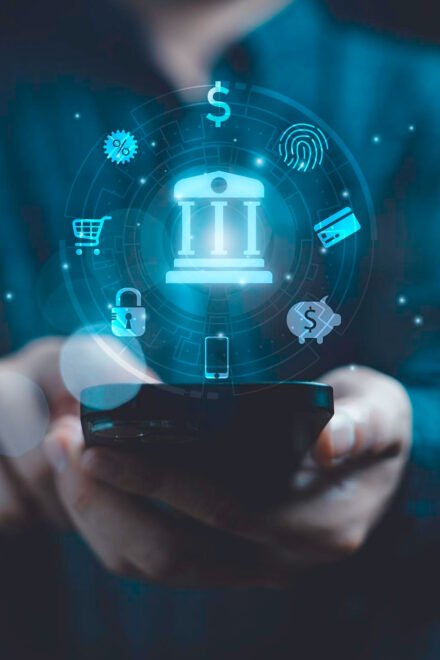 Huntington Bank Named Official Consumer Bank of the University of Michigan