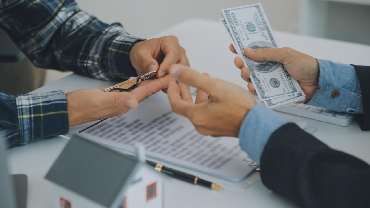 Barings Closes Over $19 Billion for Global Direct Lending Strategy