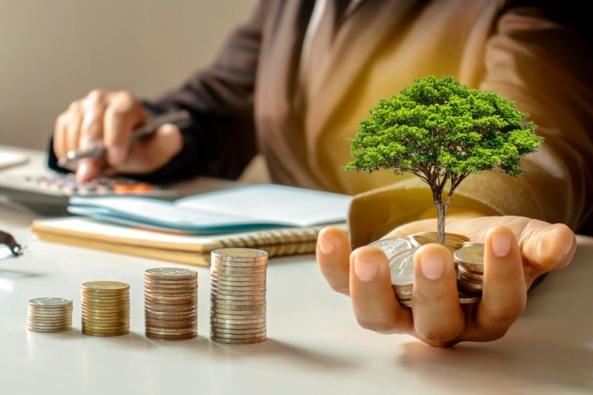 Moment and Ramp to Bring Institutional Cash Management to Finance Teams