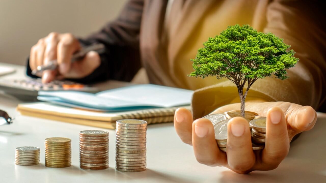 Moment and Ramp to Bring Institutional Cash Management to Finance Teams