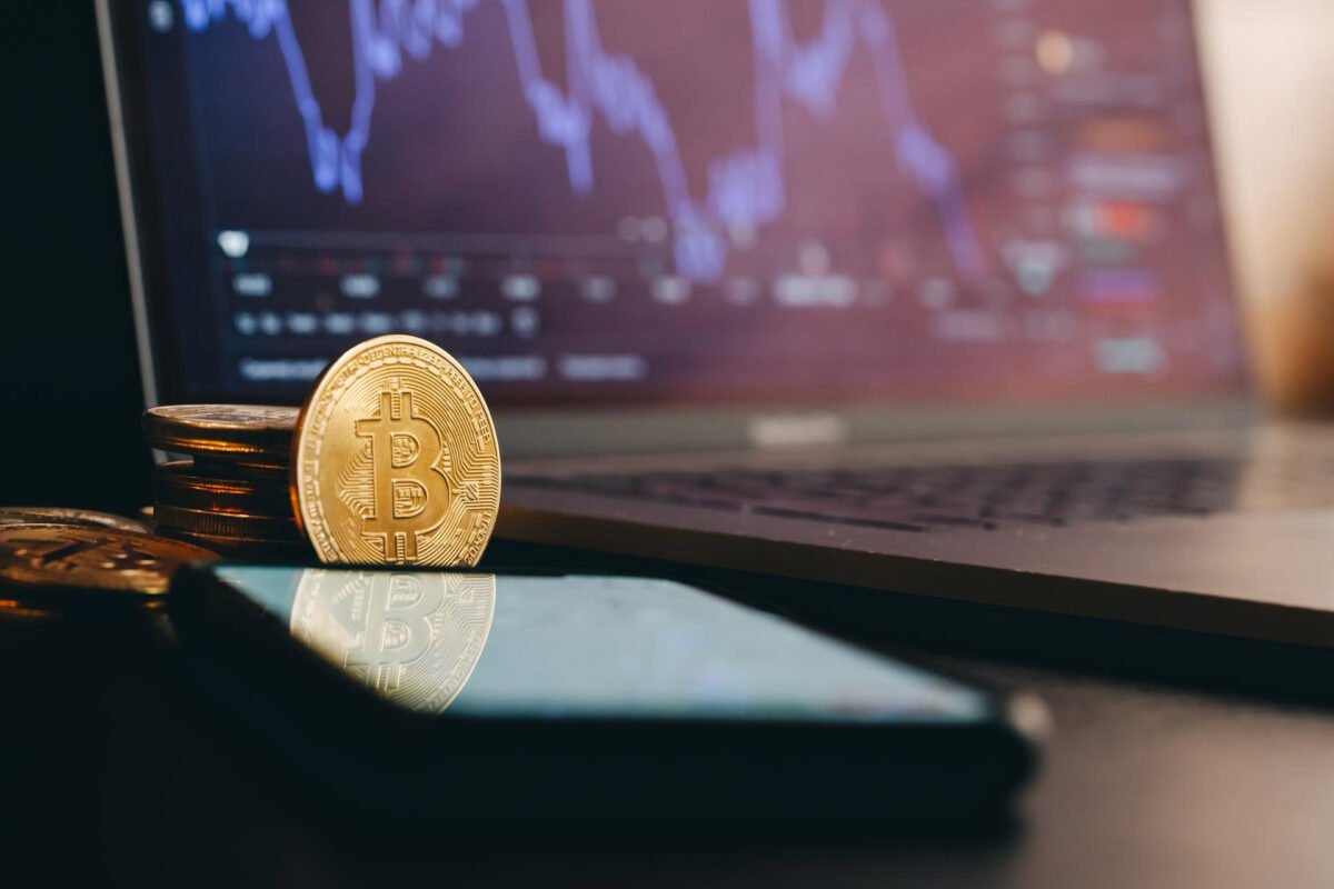 MNEE Pay Survey: Stablecoin Use Grows, Spending Lags MNEE Pay Survey: Stablecoin Use Grows, Spending Lags